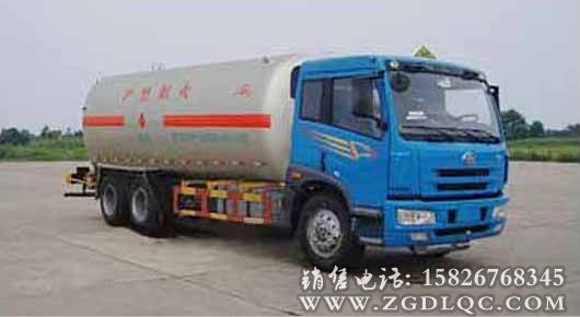 1253型液化汽體運(yùn)輸車