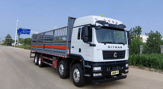 汕德卡氣瓶運(yùn)輸車(chē)